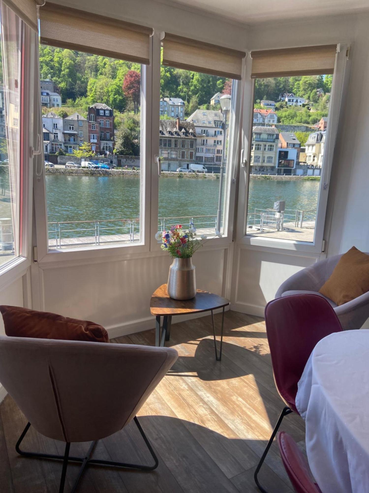 Vikarti Stay, A Lovely House With Incredible View Dinant Luaran gambar